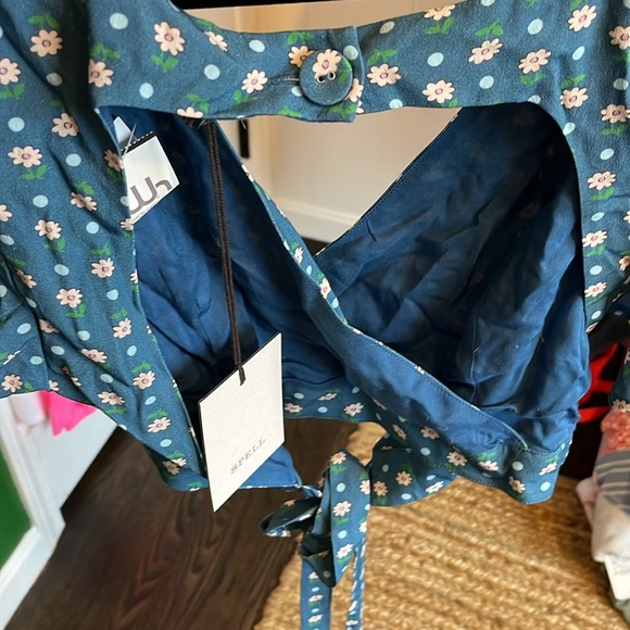 Floral top brand  SPELL  size XL - Picture 5 of 5